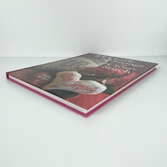 555 Little Sayings in Cross Stitch Book Craft Hardcover Patterns Instructions - Picture 5 of 13